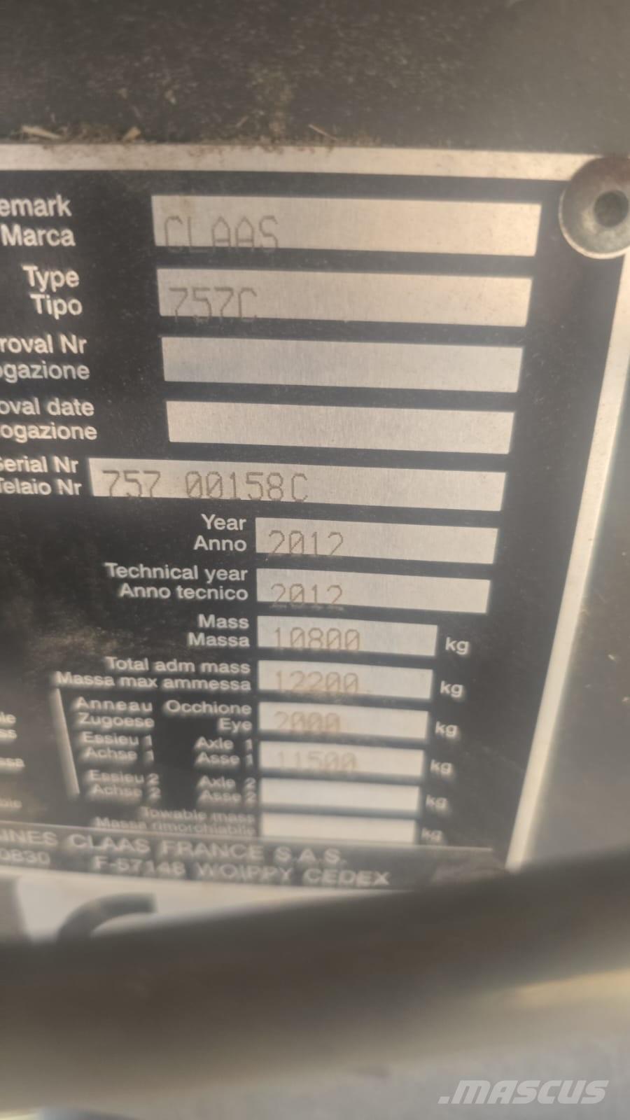 CLAAS 3300 Szögletes bálázók