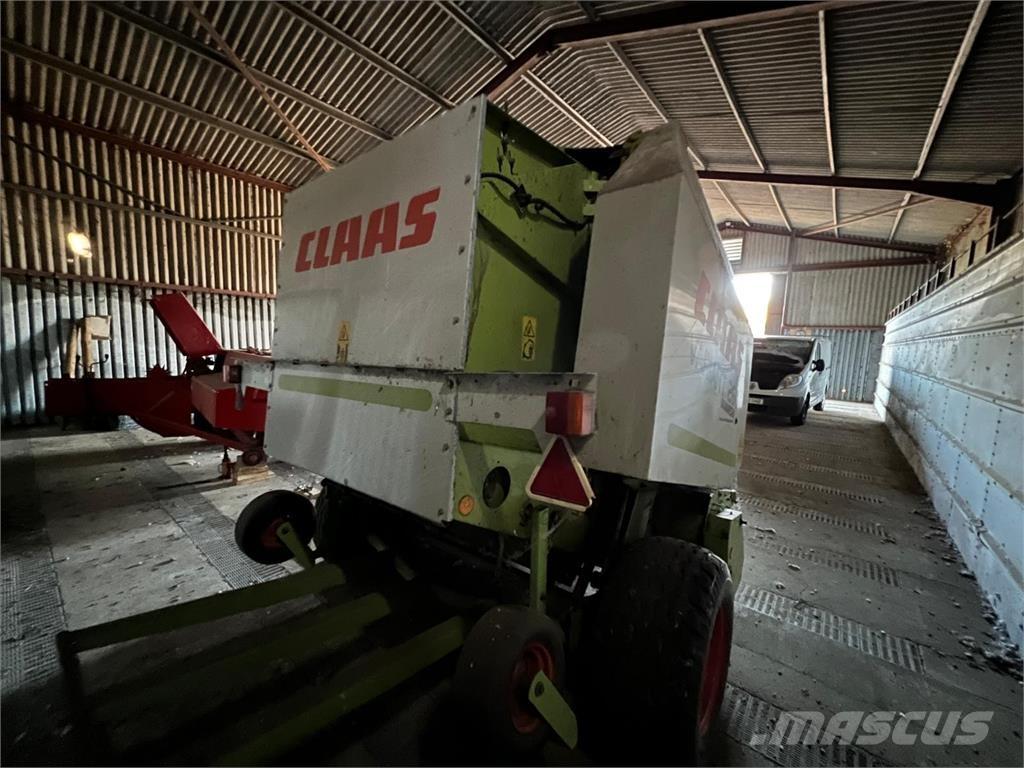 CLAAS VARIANT 260 Szögletes bálázók