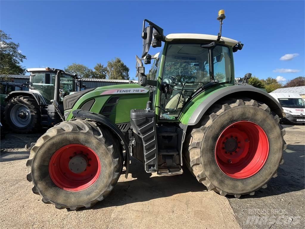 Fendt 718 Traktorok