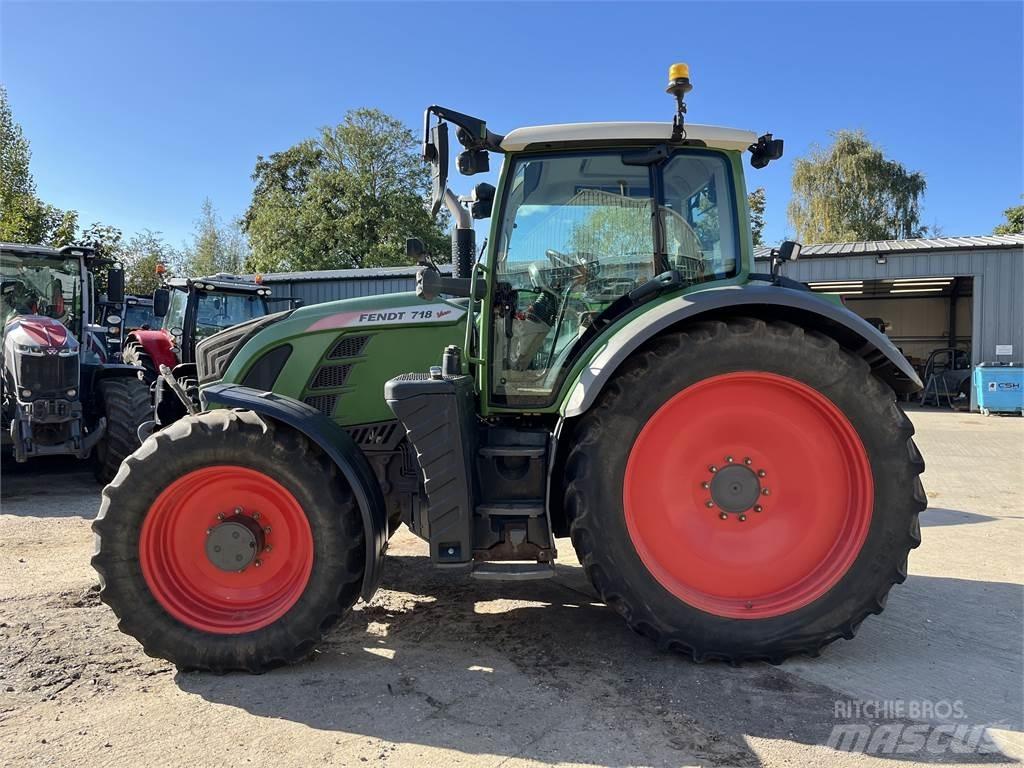 Fendt 718 Traktorok