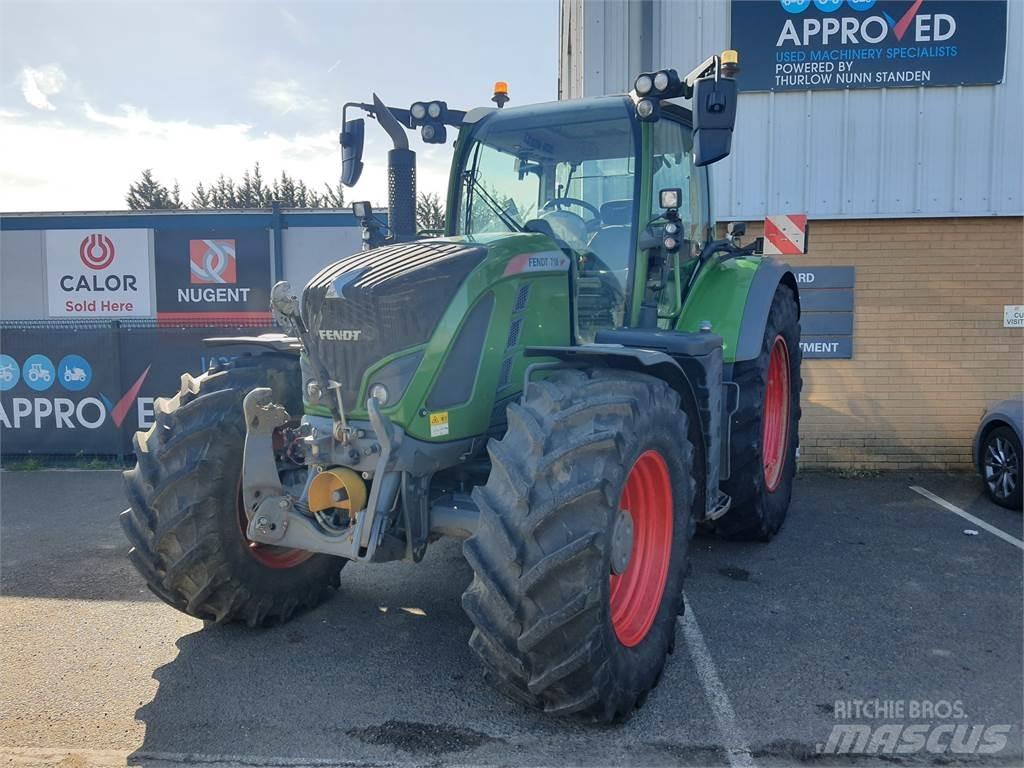 Fendt 718 VARIO S4 Traktorok