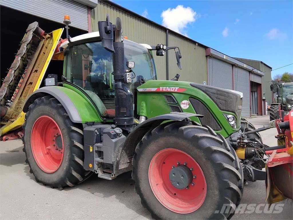 Fendt 724 Traktorok
