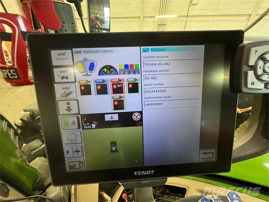 Fendt 724 VARIO S4 Traktorok