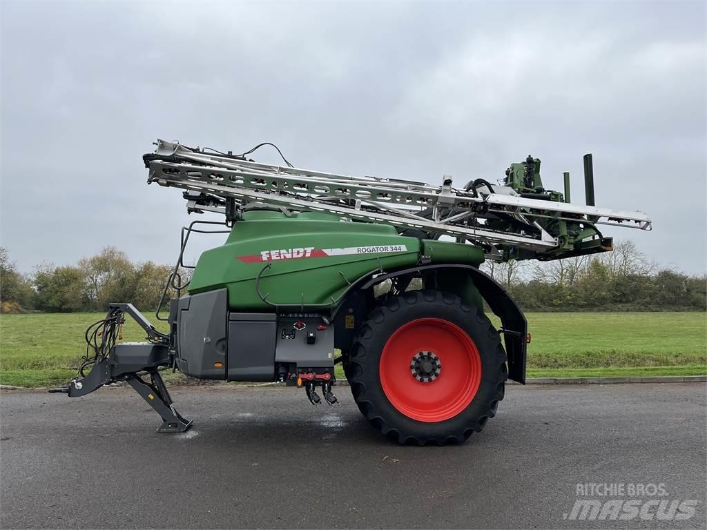 Fendt RG344 Vontatott trágyaszórók