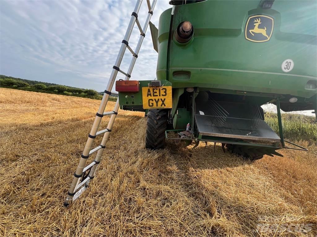 John Deere S685I Kombájnok