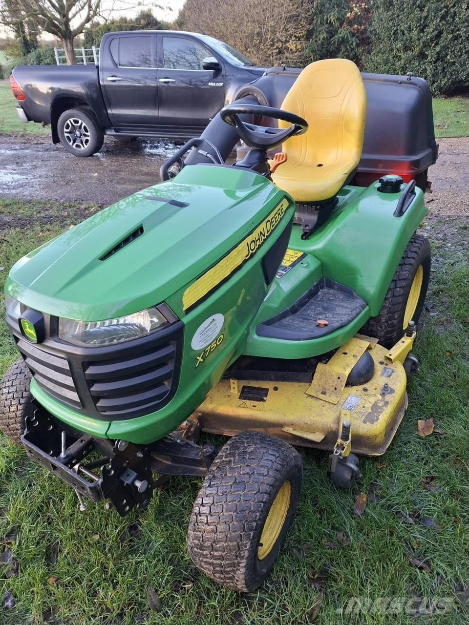 John Deere X750 Kaszák