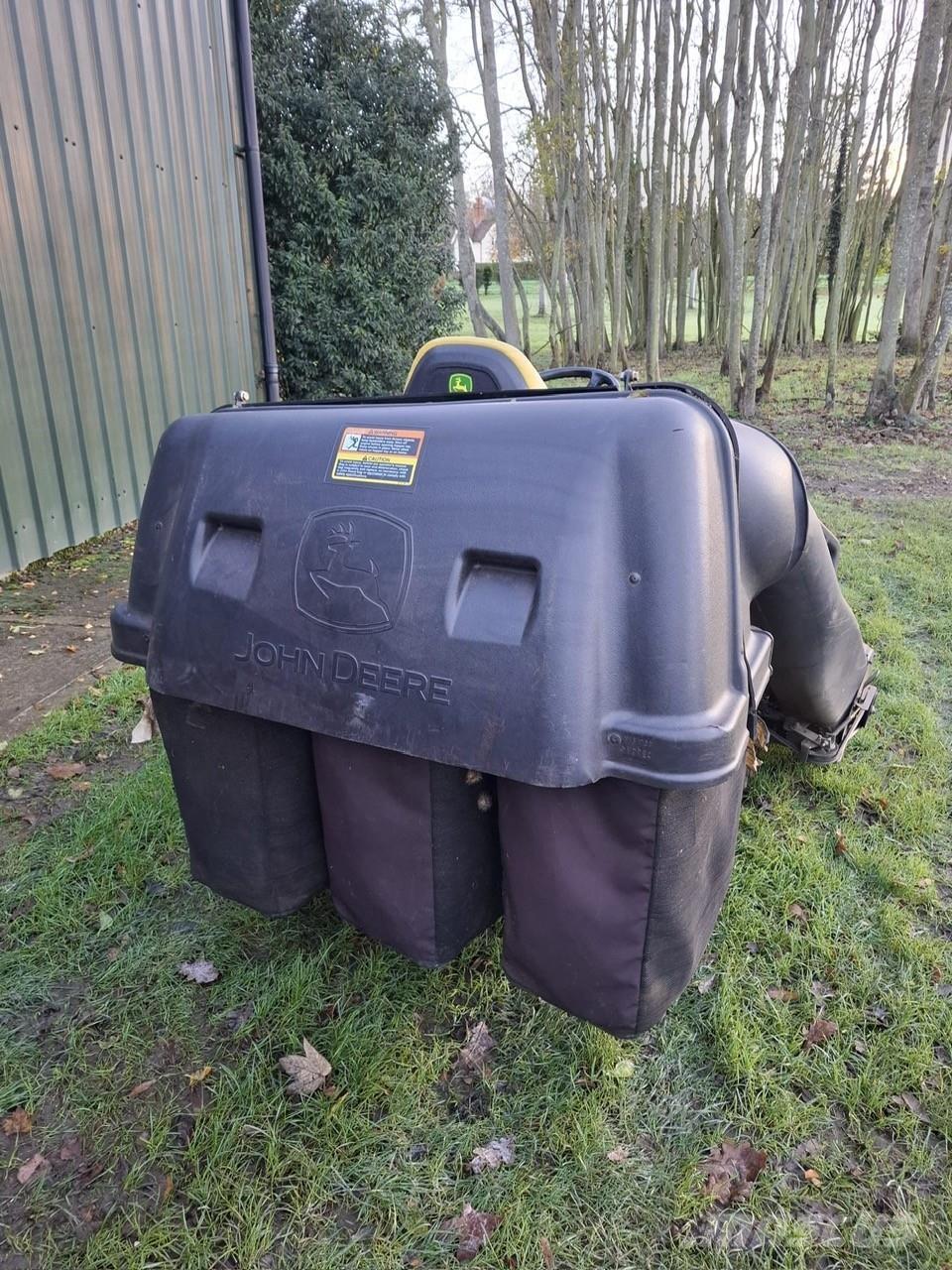 John Deere X750 Kaszák