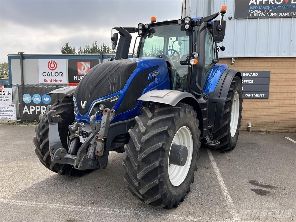 Valtra T254 Traktorok