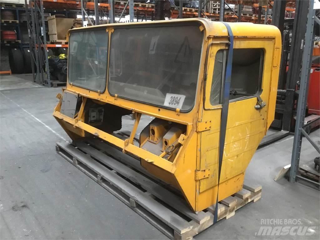 Faun KF lower cabin Vezetőfülke és belső tartozékok