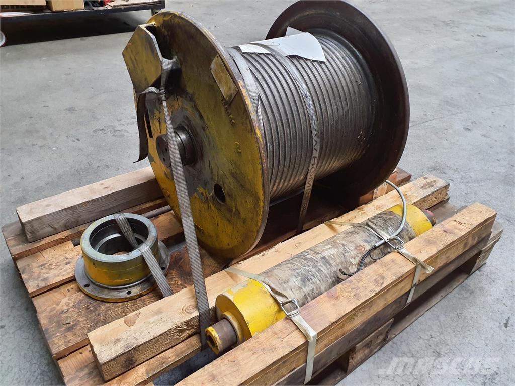 Grove GMK 3050 winch Daru tertozékok és felszerelések