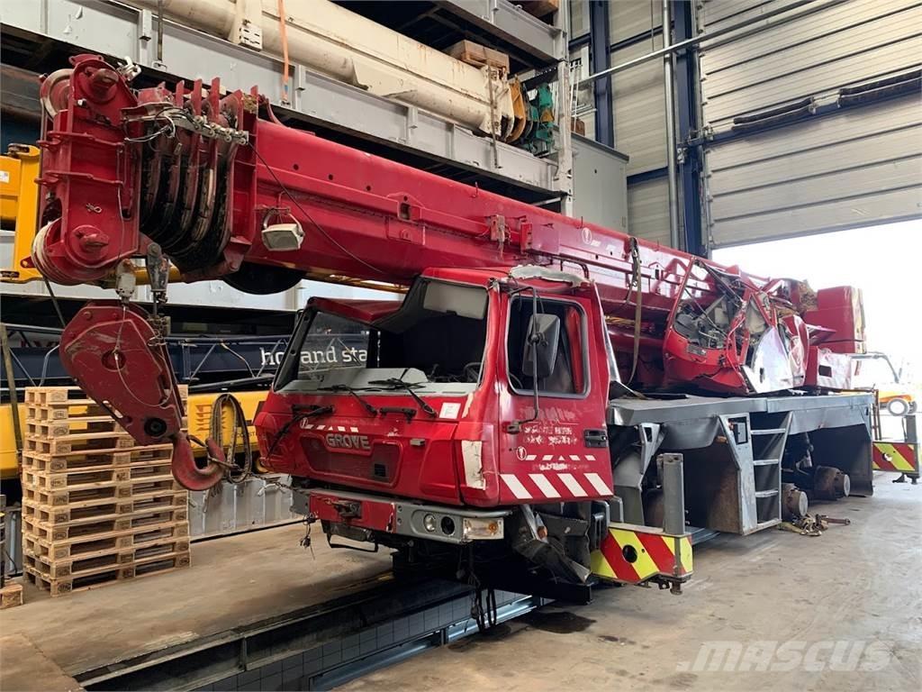 Grove GMK 3055 Terepdaruk