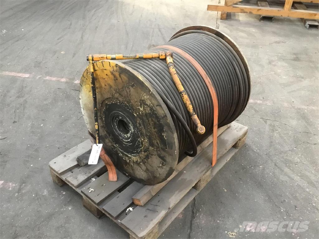Grove GMK 5200 winch Daru tertozékok és felszerelések