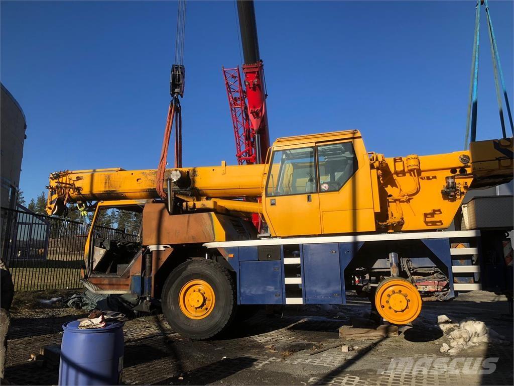 Liebherr LTM 1030-2 Terepdaruk