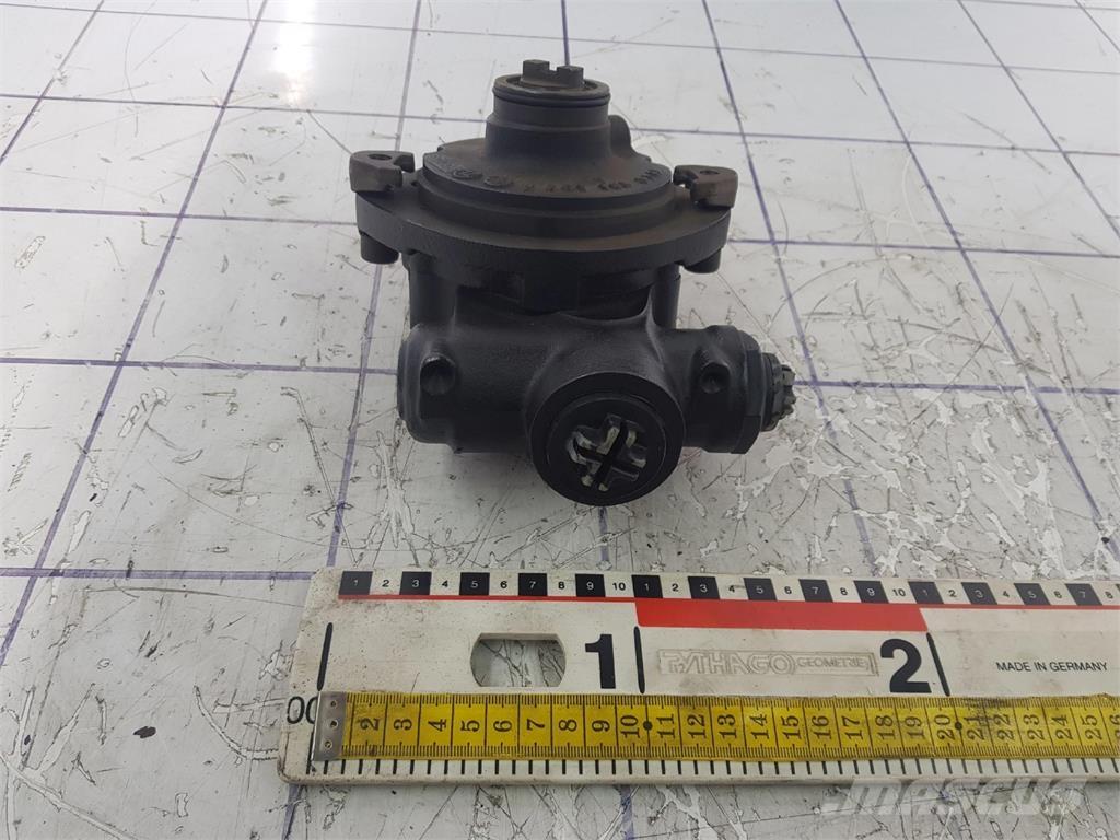 ZF steering pump Daru tertozékok és felszerelések