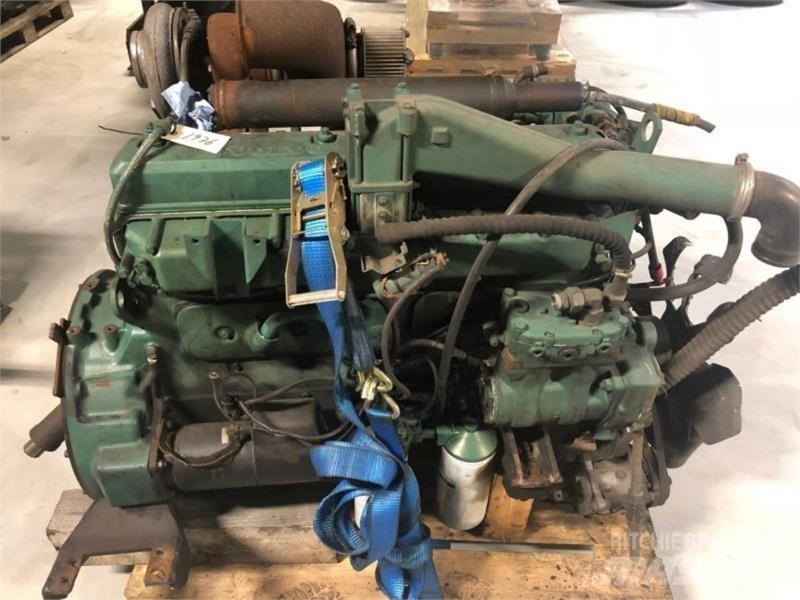 Volvo D7B Anyagmozgatás - Egyebek