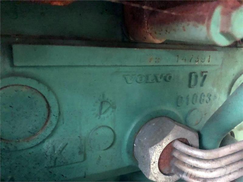 Volvo D7B Anyagmozgatás - Egyebek