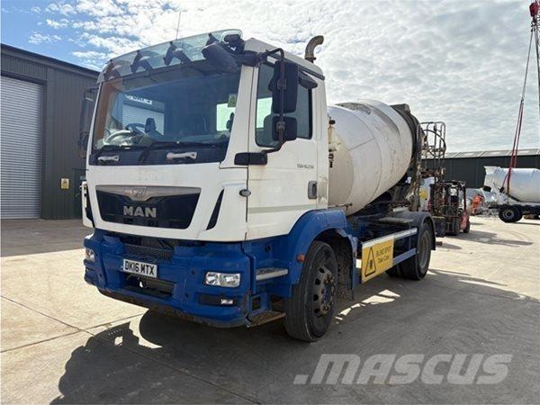MAN McPHEE 4m3 Betonkeverők/Betonpumpák