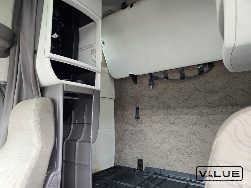 Volvo VNL670 Nyergesvontatók