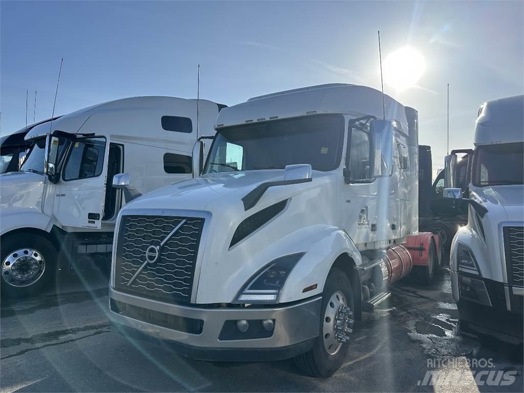 Volvo VNL740 Nyergesvontatók