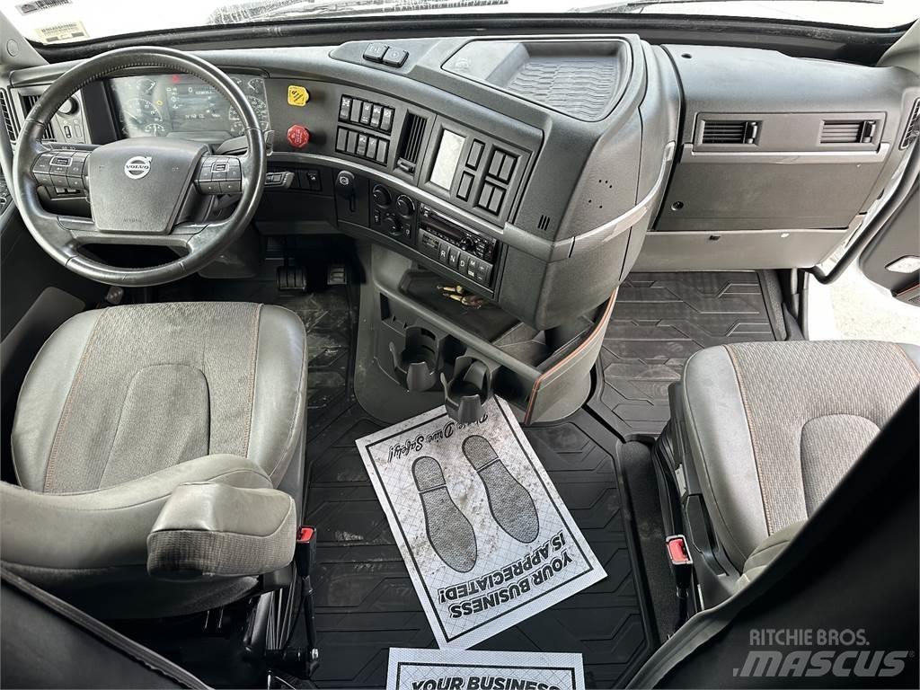 Volvo VNL760 Nyergesvontatók