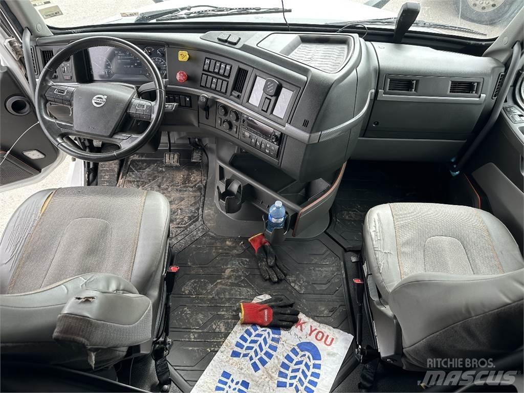 Volvo VNL760 Nyergesvontatók