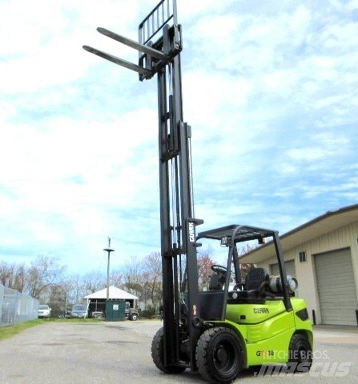 Clark GTS30L Építőipar - Egyebek