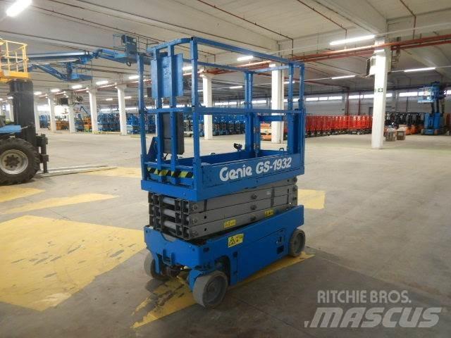 Genie GS1932 Ollós emelők