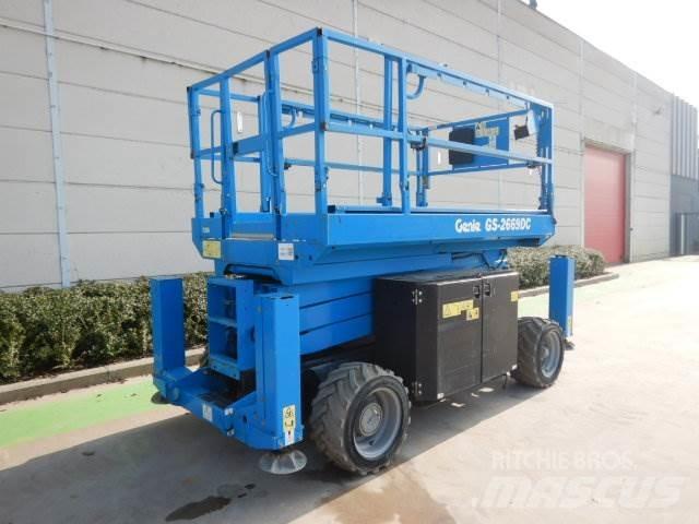 Genie GS2669DC Ollós emelők