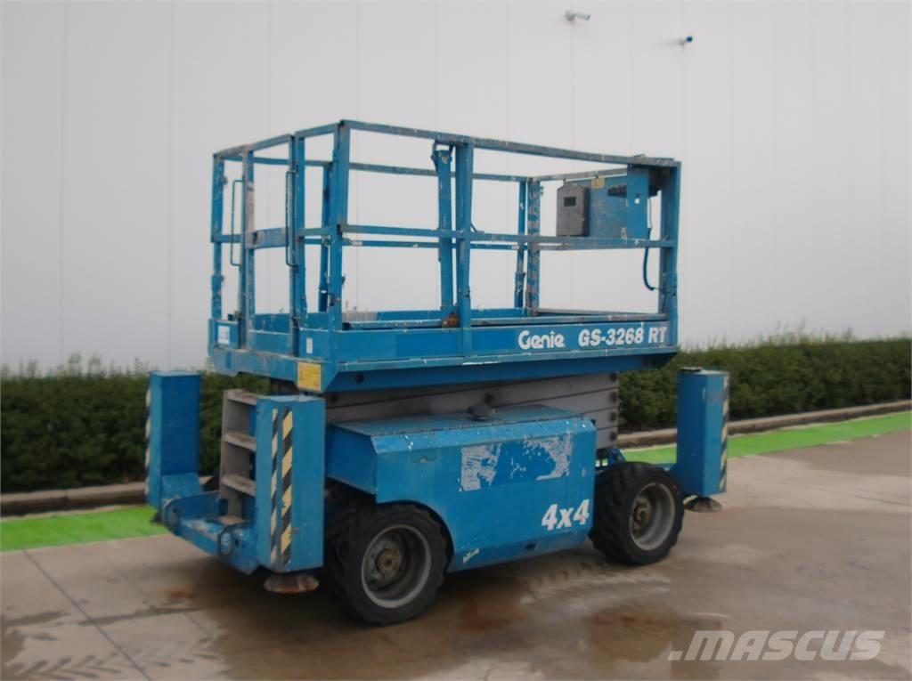 Genie GS3268RT Ollós emelők