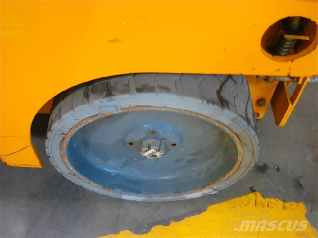 Haulotte Compact 12 Ollós emelők