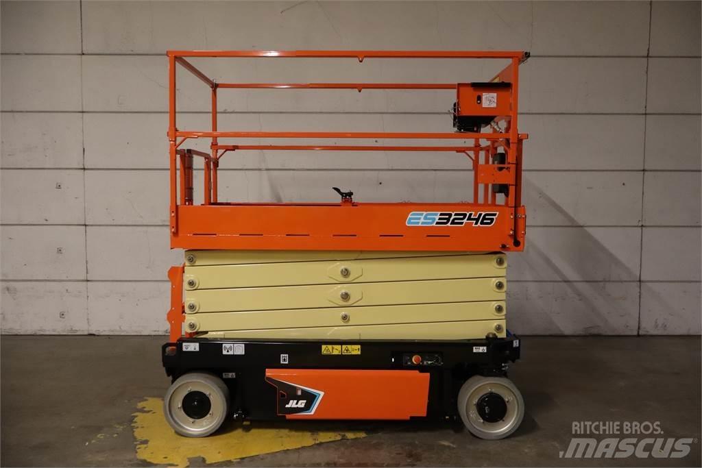 JLG 3246ES Ollós emelők
