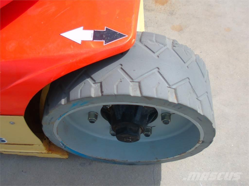 JLG Toucan 12E+ Személyemelők