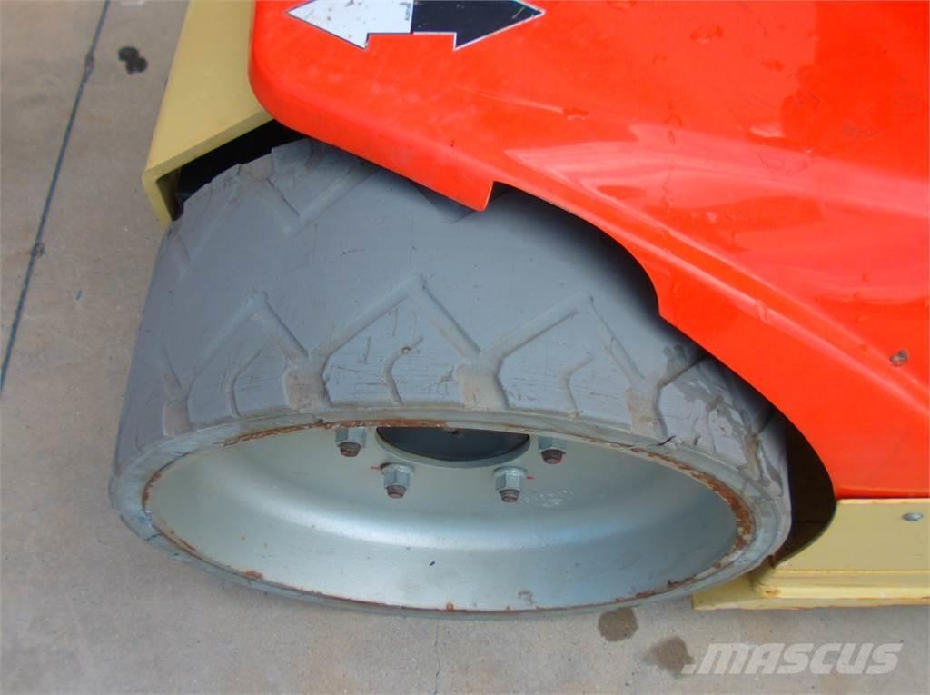 JLG Toucan 12E+ Személyemelők