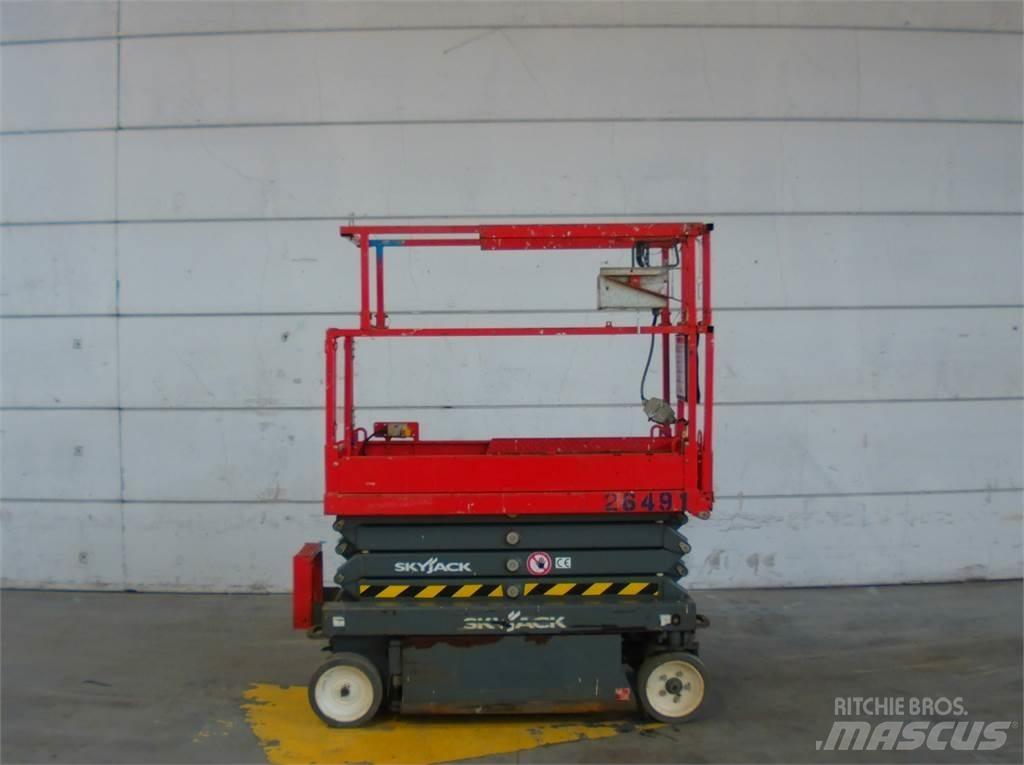SkyJack SJ3219 Ollós emelők
