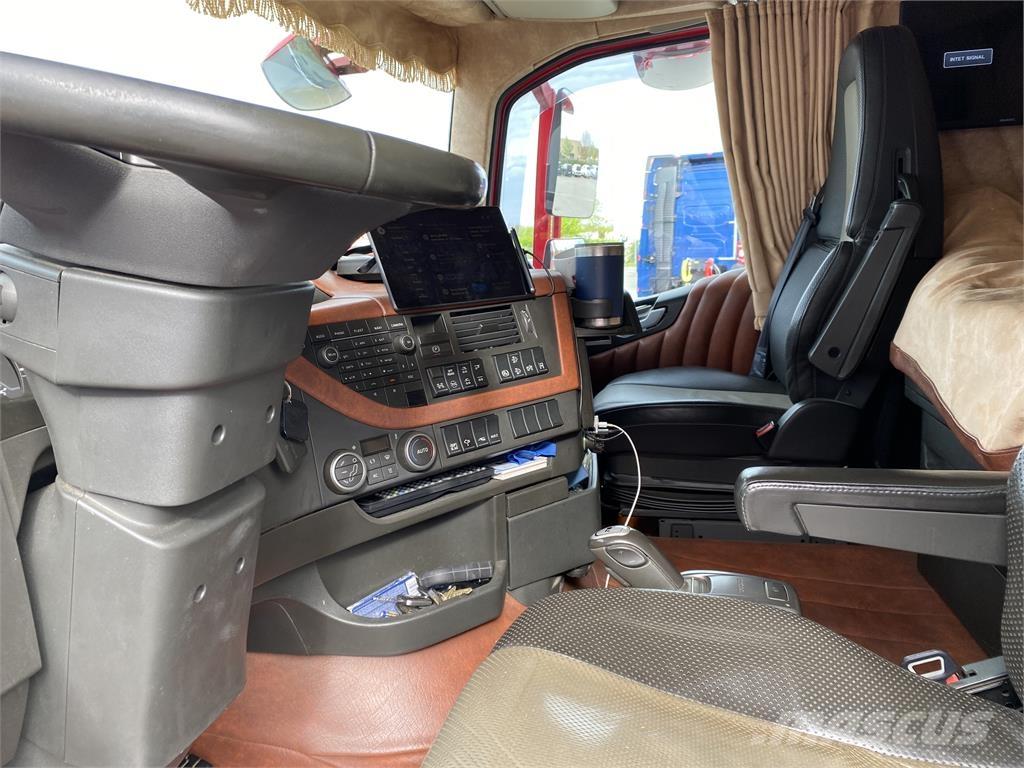 Volvo FH16 750 Nyergesvontatók