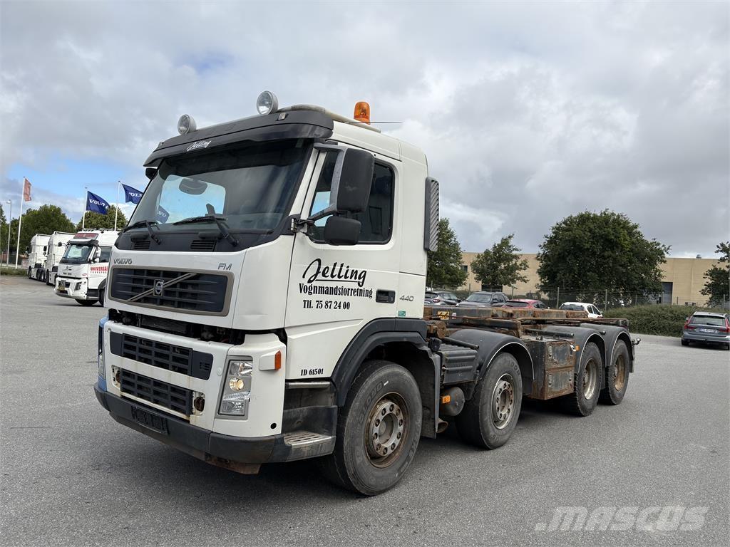 Volvo FM440 Multifunkciós teherautók