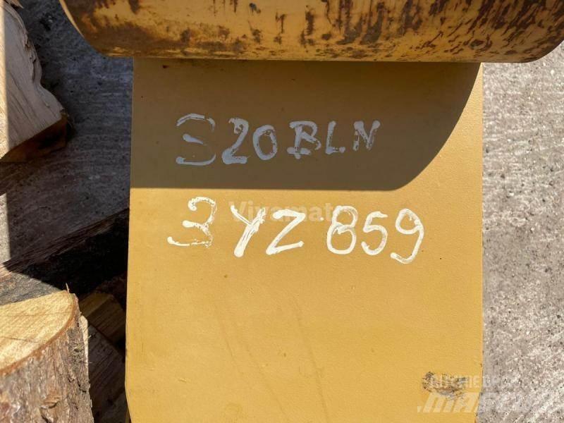 CAT 320 Gémek és dipperek