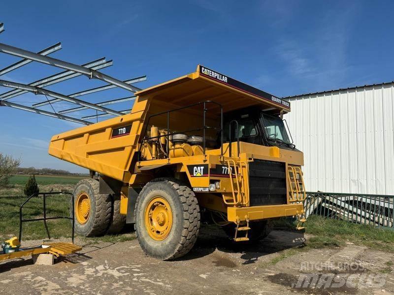 CAT 771D Nehézdömper