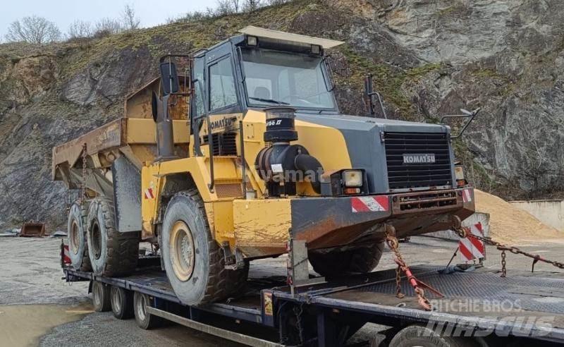 Komatsu HM300-2 Csuklósdömperek