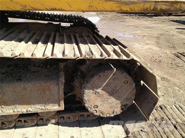 Komatsu PC300 LC-7 Lánctalpas kotrók