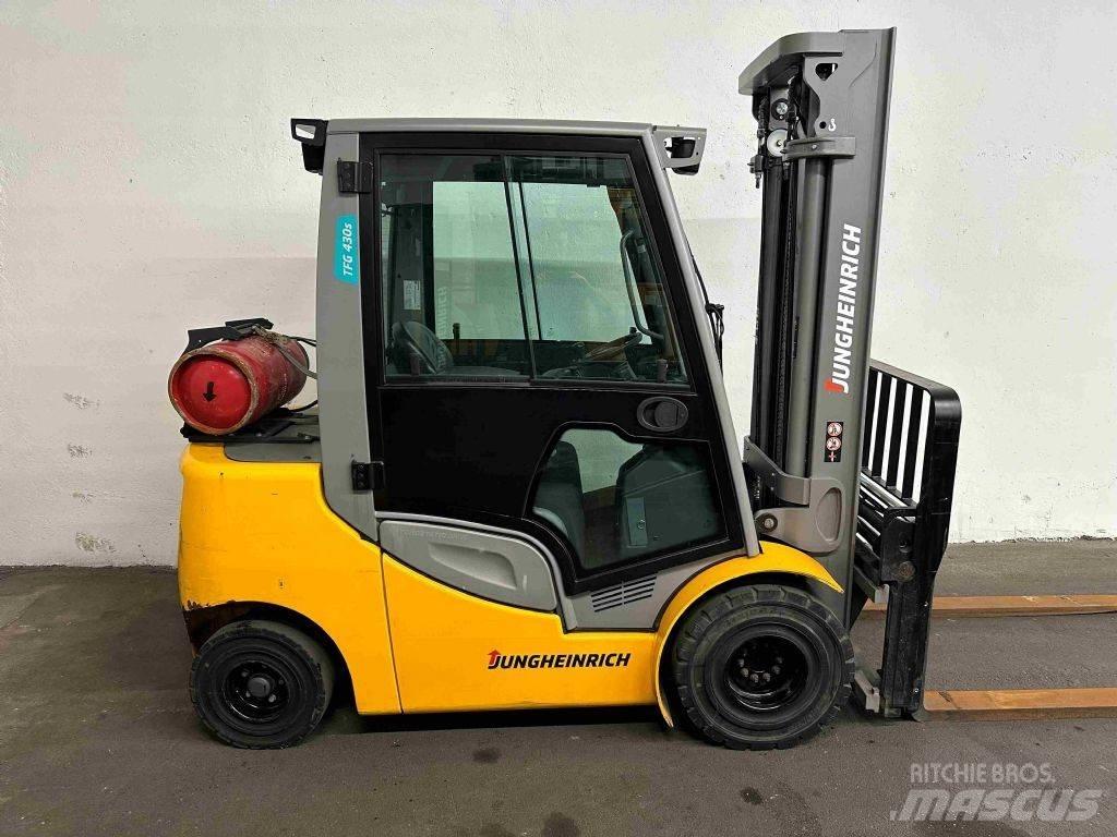 Jungheinrich TFG 430s Gázüzemű targoncák