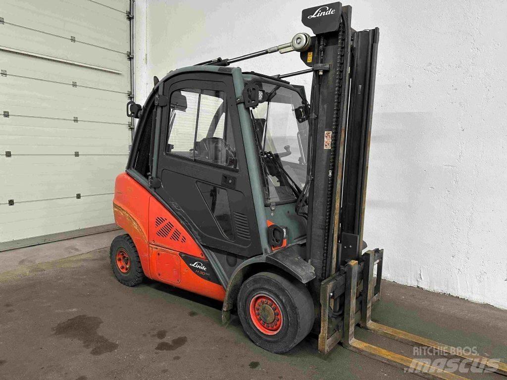 Linde H 30 T-02 EVO Gázüzemű targoncák