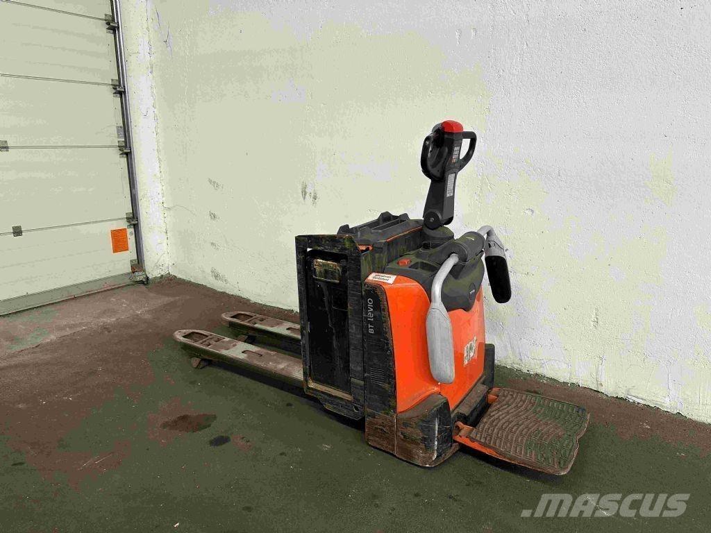 Toyota LPE 200 Alacsony emelőkocsi
