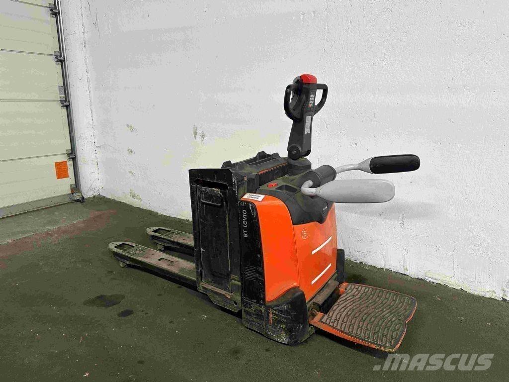 Toyota LPE 200 Alacsony emelőkocsi