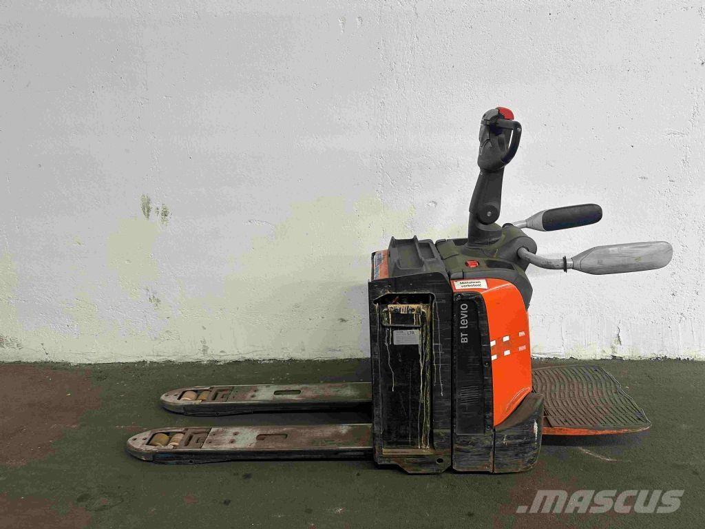 Toyota LPE 200 Alacsony emelőkocsi
