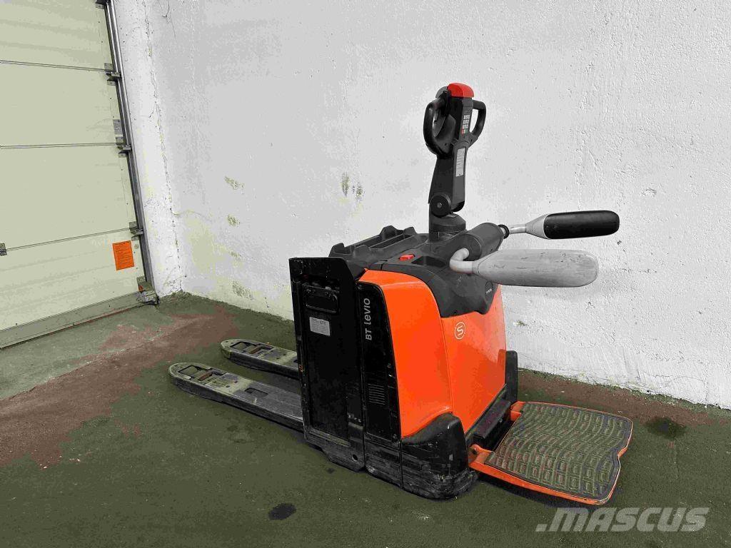 Toyota LPE 200 Alacsony emelőkocsi