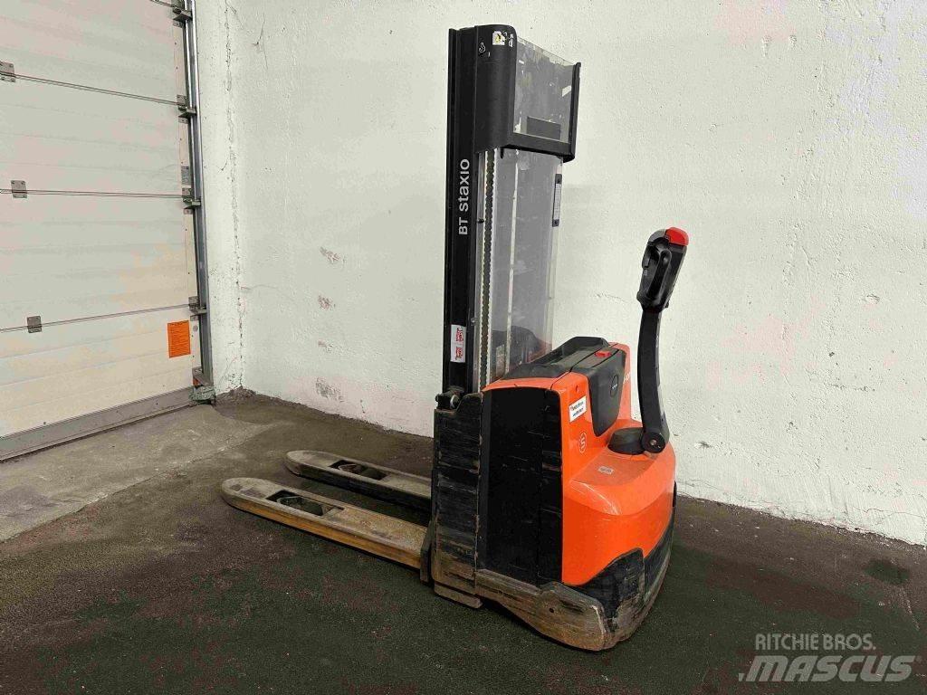 Toyota SWE 120 Gyalogkíséretű targonca