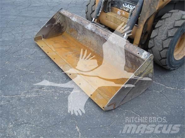 CASE SV250 Kompaktrakodók