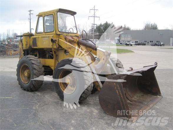 Hough H60 Gumikerekes homlokrakodók