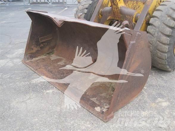 Hough H60 Gumikerekes homlokrakodók